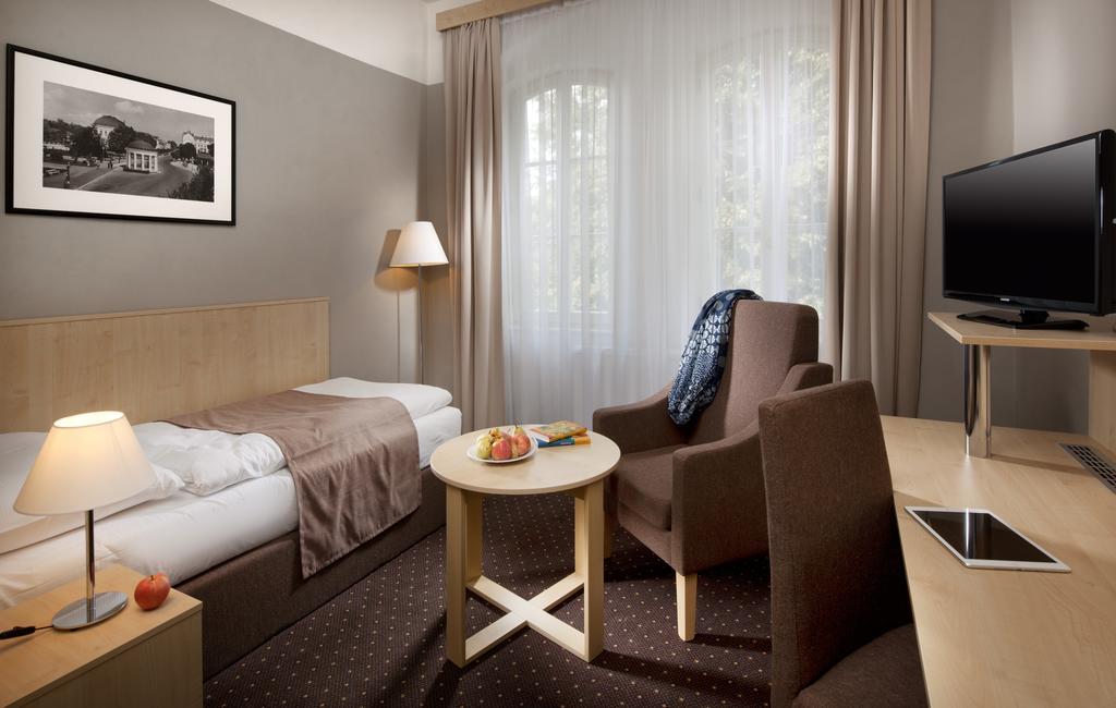 Badenia Hotel Praha Frantiskovy Lazne Bilik gambar