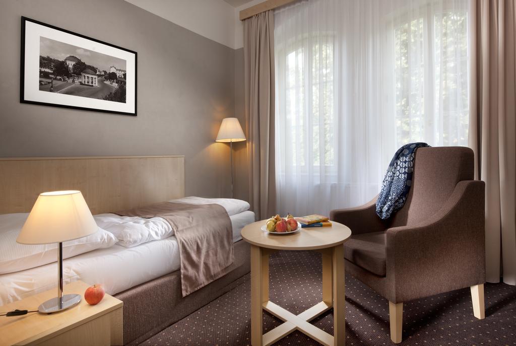 Badenia Hotel Praha Frantiskovy Lazne Bilik gambar